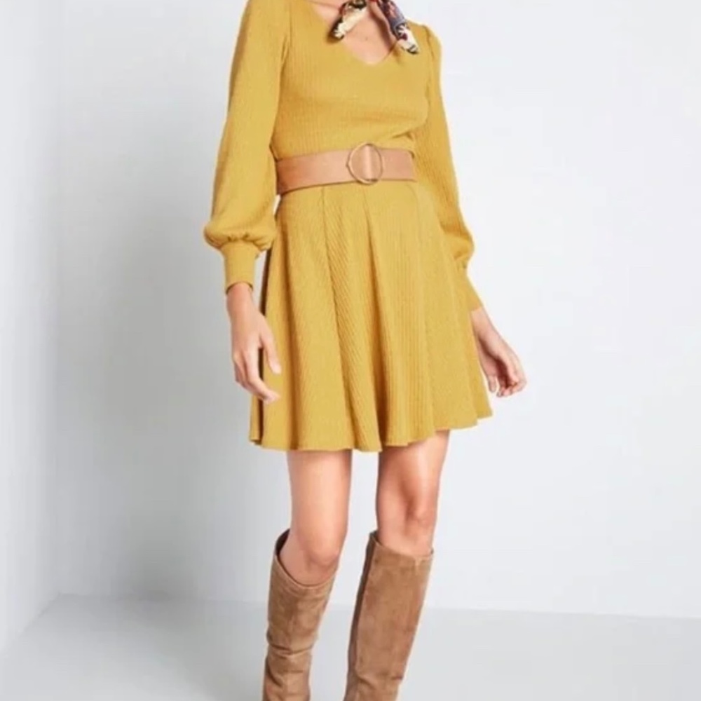 ModCloth sunflower yellow dress EUC